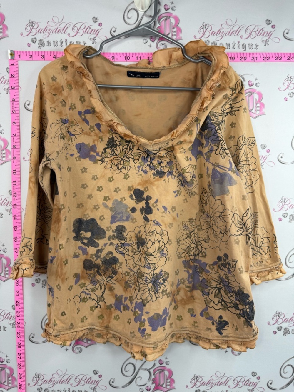 Blue Willi's Floral Ruffle-Neck Tunic with Tan, Purple & Black Print vintage y2k